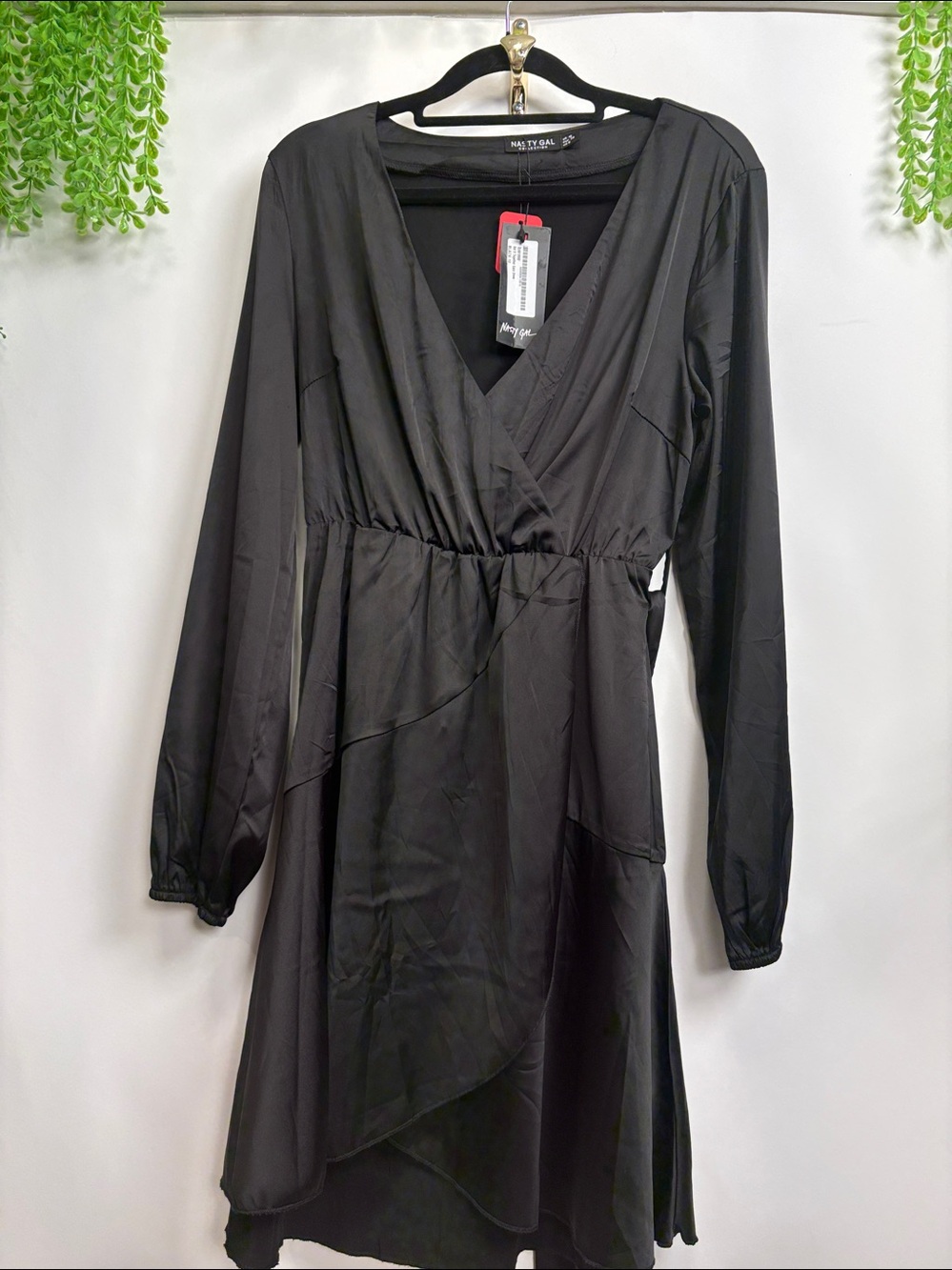Nasty Gal Black Dress . V neck. Belted. Size 6. NWT